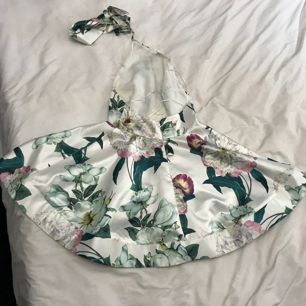 Dress - Picture 2 of 3